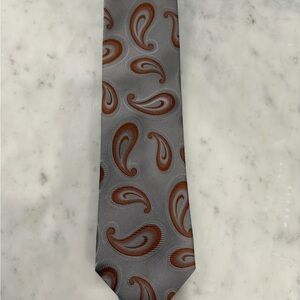 Geoffrey Beene Gray and Brown Paisley Tie